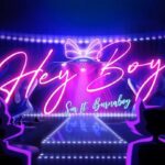 Sia Instagram - Getting those heads turning 😘 "Hey Boy" ft. @burnaboygram song + video out this Thursday at 12am ET - Team Sia