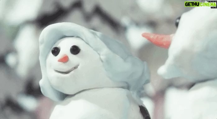 Sia Instagram - The new video for Snowman is guaranteed to leave a smile on your face 😊 Catch it premiering tomorrow at 8am PT/11am ET - Team Sia