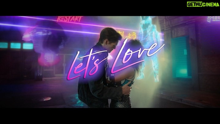 Sia Instagram - This too shall pass 🙏🏼 @DavidGuetta x Sia - "Let's Love" video out now ---> watch on youtube.com/davidguetta - Team Sia