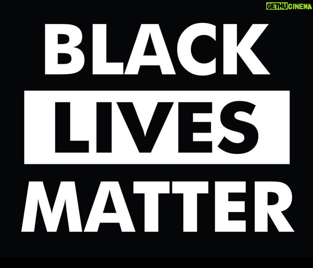 Sia Instagram - Black Lives Matter. Please use the link in bio to donate to 50+ bail funds, mutual aid funds and racial justice organizers.