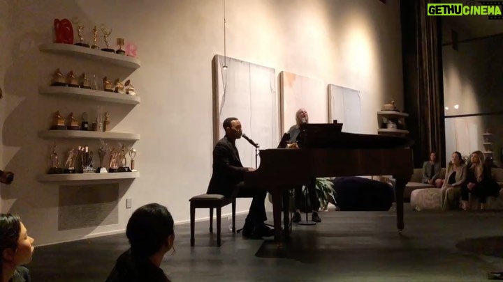 Sia Instagram - I love you @johnlegend and @chrissyteigen