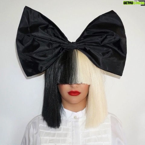 Sia Instagram - The bigger the bow, the better. 🎀 Unleash your inner Sia this Halloween & pick up your official wig w/ bow on shop.siamusic.net now! - Team Sia