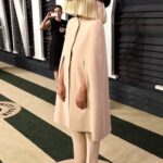 Sia Instagram - Have you ever wanted to own one of Sia’s iconic looks? 👗 Check out the link in bio and bid on this custom Armani two piece, with all proceeds benefiting @myfriendsplace 🏠 - Team Sia #Armani #custom #TeamSia #Sia #MyFriendsPlace