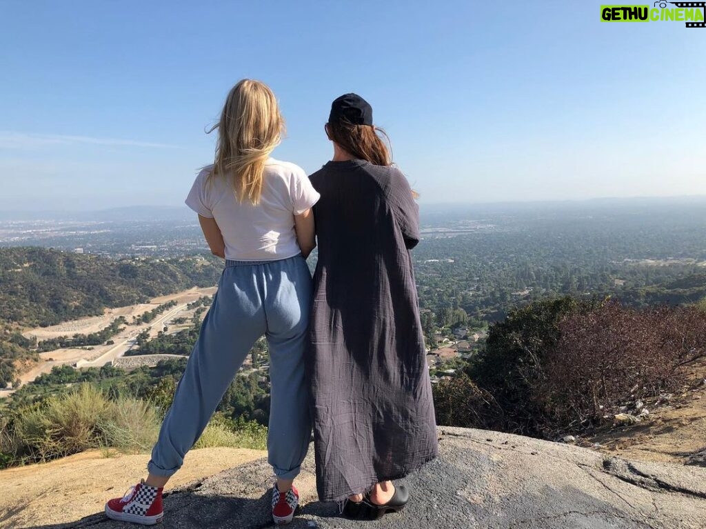 Sia Instagram - Friendship is so important.