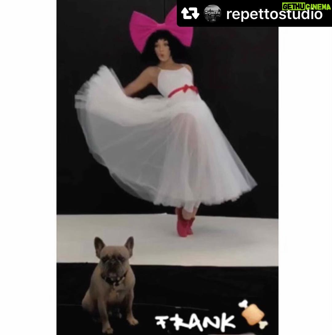Sia Instagram - #Repost @repettostudio ... Repetto by SIA. Behind the Scenes📷 @siamusic @thetonyabrewer @maddieziegler #repettobysia #repettoparis #repettostudio