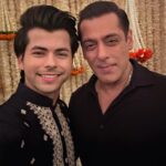 Siddharth Nigam Instagram - ✨🪔🤗❤️🤳 #happydiwali