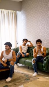 Siddharth Nigam Instagram - Wait for the transition 😌How's Navratri going? Garba karna mat bhulna 😍😘 it's so much fun! 😍 Outfit- @manishkumar330_ 🙏 #NavratriSpecial #khalasi #trendingreels #trendingsongs #siddharthnigam #thesiddharthnigam