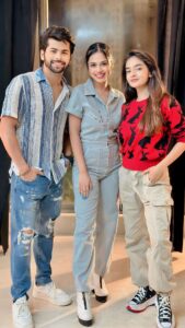 Siddharth Nigam Instagram - I had to join the bandwagon on #TeriAadat2 Congratulations to @abhiduttofficial , @thesiddharthnigam & @anushkasen0408 on the love that you have garnered 10 million & counting♥️♥️ Sung & Composed by: @abhiduttofficial Featuring: @thesiddharthnigam, @anushkasen0408 & @haanjiharshhh Presented to you by #SanjayKukreja, @remodsouza & @blivemusic.in Created by: @mkblivemusic Produced by: @varshablive & @suurajsinnghblive #Nitanshigoel #TrendingOnYT #10Million #Milestone #Trending #10MillionViews #TeriAadat2 #BLive #BLiveMusic #SongOutNow #AbhiDutt #AbhiDuttOfficial #TeriAadat #HarshSharma #SiddharthNigam #AnushkaSen #Nostalgia #Musicvideo #Action #Love #Romance #mystery Nitanshi Goel , Anushka Sen , Siddharth Nigam