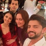Siddharth Nigam Instagram - ✨🪔🤗❤️🤳 #happydiwali