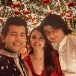 Siddharth Nigam Instagram - ✨🪔🤗❤️🤳 #happydiwali