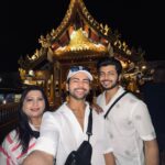 Siddharth Nigam Instagram - Happy birthday to the most strongest woman in the whole world. ❤️😘 Wish you a very Happy Birthday Mummy ji @vibhanigam6775 #siddharthnigam #thesiddharthnigam #vibhanigam