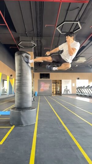 Siddharth Nigam Instagram - Say that again?'''😏