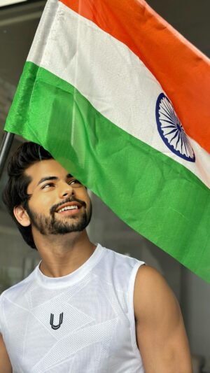 Siddharth Nigam Instagram - Happy Independence Day! 🇮🇳🎉 #HappyIndependenceDay #JaiHind"