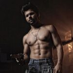 Siddharth Nigam Instagram - "Start strong, finish stronger. Happy Monday!"🔥✨ #siddharthnigam #mondaymotivation