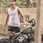 Siddharth Nigam Instagram – Don’t look at the caption look at me✨😌 🏍️ 
📸: @amitkhannaphotography 
#bikelife