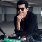 Siddharth Nigam Instagram - 🏍️❤️✨😎