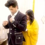 Siddharth Nigam Instagram - From Home to ITA Red Carpet ✨❤️🔥 #itaawards #2023 #theredcarpet Styled by- @mishti_k8 @anushkamakhija @desiredesignstudio_