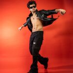 Siddharth Nigam Instagram – Allow me to reintroduce myself ✨ 

Credits – @that.nikhill 

outfit deets – @vrpfashions @mufa_shoes @asukacouture @style_by_aniq 
Jeans- @3eleven.in Thank you @deepakkalra for giving this it’s amazing✨