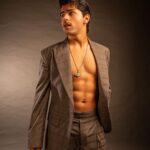Siddharth Nigam Instagram – Future so bright, I had to throw a lil shade ✨

Credits – @that.nikhill 

outfit deets – @vrpfashions @mufa_shoes @asukacouture @style_by_aniq