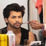 Siddharth Nigam Instagram - Next #Latkadikhadiya comingg soon✨ @tips #MusicVideo #Dance #siddharthnigam #vanityroom #BTS 📸: @therealemotionsofficial Mumbai, Maharashtra