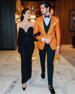 Sidharth Malhotra Instagram - Everywhere together, the One and Only by my side. 🤗

@ooonezaabeel @spheredubai @ooresorts @bottomlinemedia