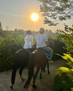 Sidharth Malhotra Instagram - It’s not the journey or the destination it’s the company that matters, Thank you for being the best partner on this crazy ride called life. #HappyAnniversaryMyLove ❤️😘