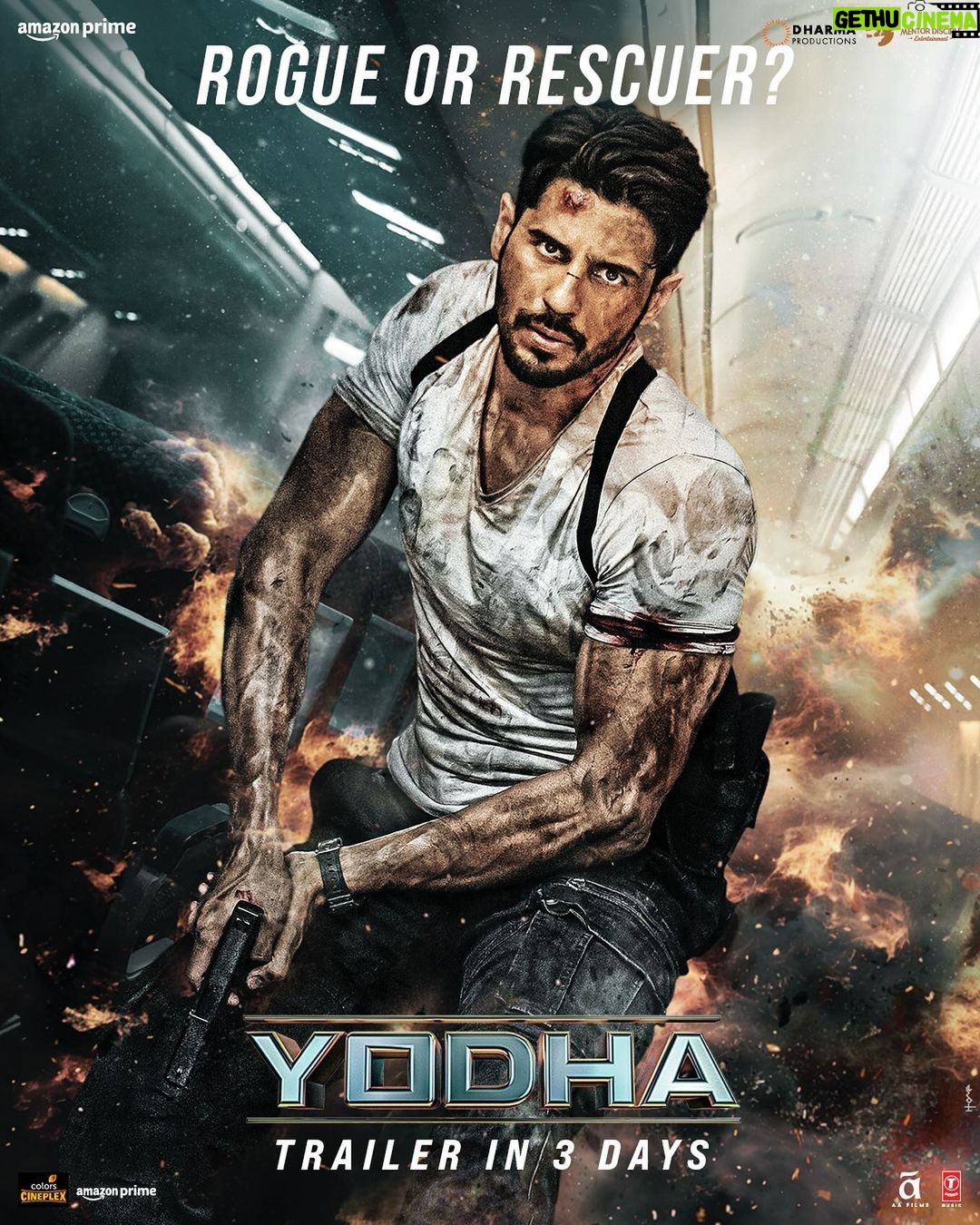 Sidharth Malhotra Instagram - Up in the sky, between the turbulence, Yodha prepares for action! ππ» #YodhaTrailer out on Feb 29th! #Yodha in cinemas March 15. @karanjohar @apoorva1972 @shashankkhaitan @raashiikhanna @dishapatani @sagarambre_ #PushkarOjha @primevideoin @dharmamovies @mentor_disciple_entertainment @aafilms.official @tseries.official