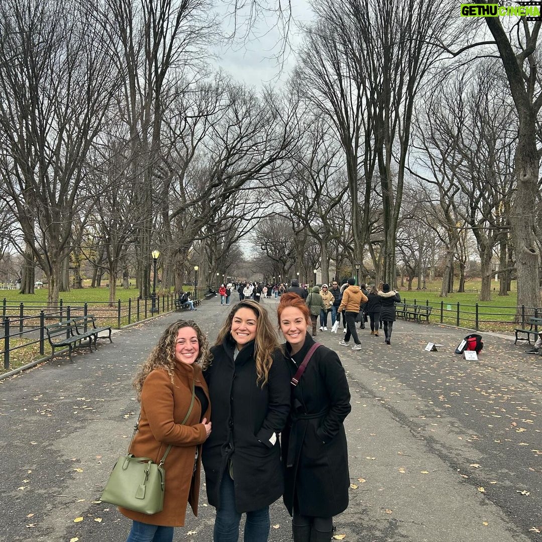 Sierra Boggess Instagram - BFFs having supermodel documentary hour wherever we go! These are my tried and trues! 🥹🥰🫢🌟🎄 Manhattan, New York