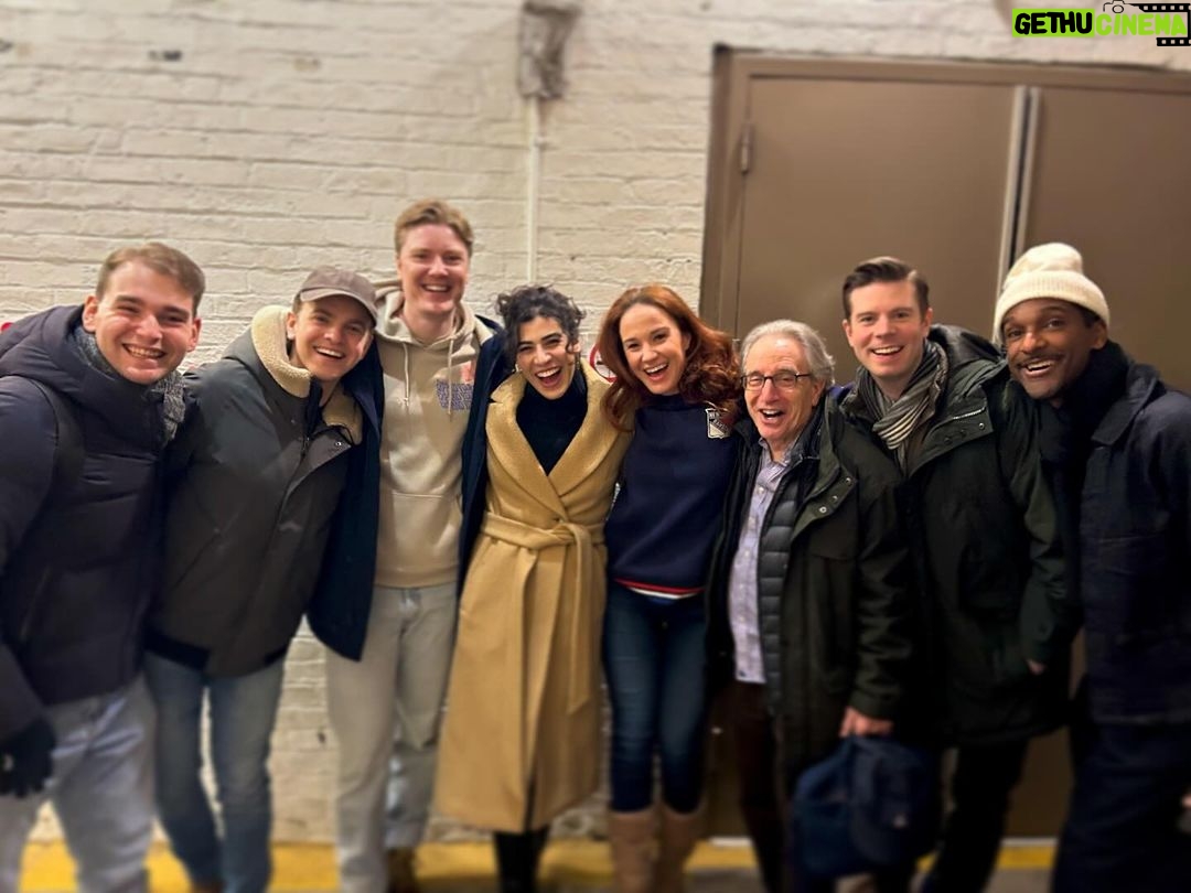 Sierra Boggess Instagram - It was a mini off broadway Harmony (original NY PRODUCTION!!) family reunion with @jessiedavidson__ at the show today!!! This is why they say theatre is family, there is no goodbye, just “till we meet again” ♥️♥️♥️♥️♥️♥️♥️♥️♥️ Barrymore Theatre
