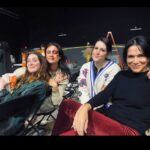 Simone Kessell Instagram – Happy season finale 🐝#yellowjackets with our doppelgängers oh how I  L💜VE these 3 x