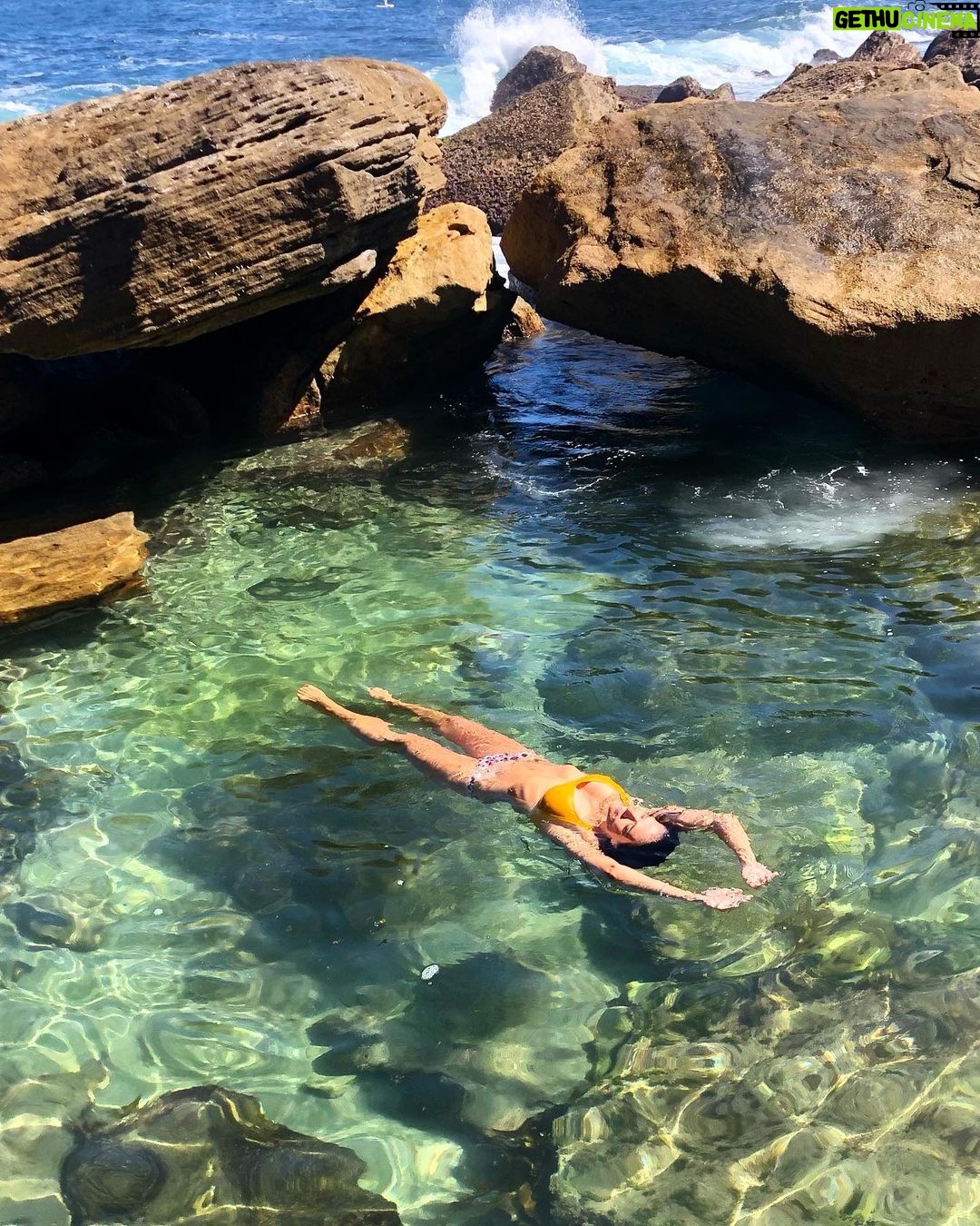Simone Kessell Instagram - Gods rock pool 💦 Clovelly Beach