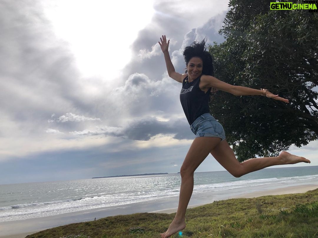 Simone Kessell Instagram - God called 📞 she said #VOTE Aotearoa New Zealand