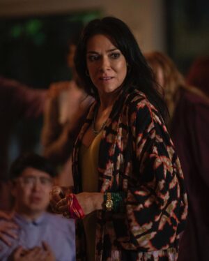 Simone Kessell Instagram - Ep 5💥More chaos, more unraveling, more caftan’s - This one is my fav 🙏🏽 designed by my beautiful & talented friend @kirrilyjohnston styled/ compiled by our brilliant costume designer @amyparris 💜@yellowjackets @showtime @huskofficial