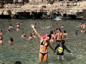 Simone Kessell Instagram - Polignano a mare💋I am crushing 🇮🇹