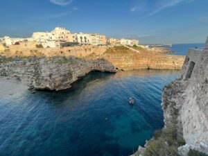 Simone Kessell Instagram - Polignano a mare💋I am crushing 🇮🇹