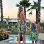 Sinem Kobal Instagram - Yaz 🌸🫠♥️ sürprizli 🥰 #ailealbümü Regnum Carya