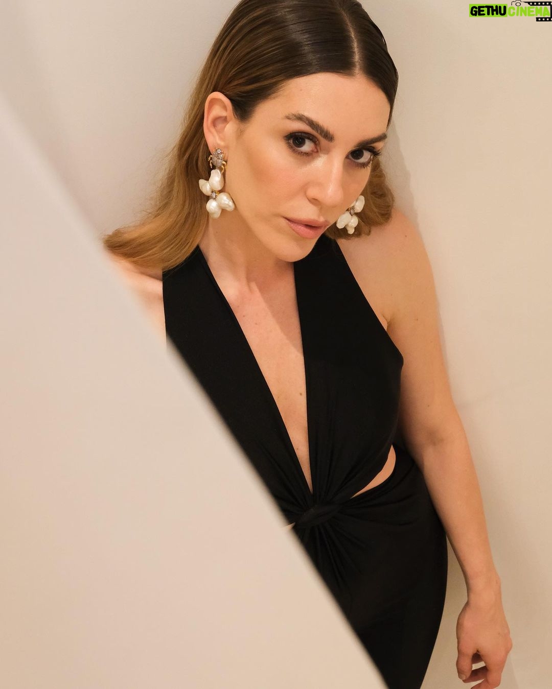 Sinem Kobal Instagram - About last nite 🎵