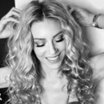 Sinem Kobal Instagram - Gece 🌙