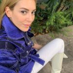 Sinem Kobal Instagram - 🍿💦