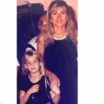 Sinem Kobal Instagram - 🌻👧💘