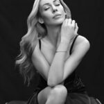 Sinem Kobal Instagram - ♠️🕯