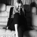 Sinem Kobal Instagram - ◾️◽️♠️