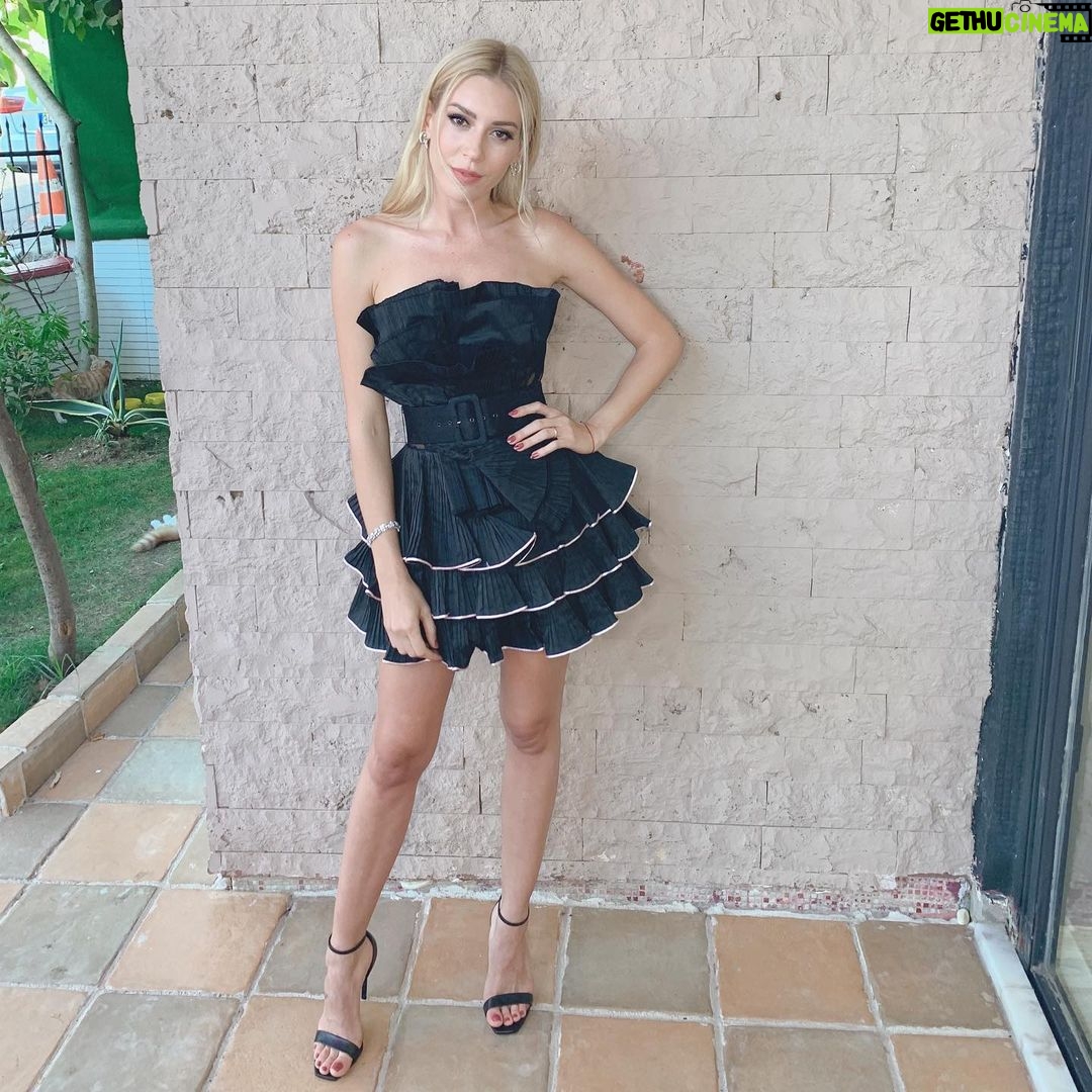 Sinem Kobal Instagram - About last night ✨