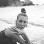 Sinem Kobal Instagram - Merhabalar, 14 Ağustos benim doğum günüm. Yeni yaşım, bu sene yine ve yeniden güzellikler ile gelsin diliyorum 🙏Sizlerden, iyilik yapıp birlikte iyileşmek için bana yardım etmenizi istiyorum. @iyilikpaylas platformu üzerinden @kansersizyasam için kampanya açıp doğum günümü bağışladım. Bana hediye olarak göndereceğiniz destekler sayesinde güldürebileceğimiz çocuklar için; kıymetli yardımlarınızı yine esirgemeyeceğinizi biliyorum. Şimdiden hepinize çok teşekkür ediyorum. Bağış linki Bio'mda. Sevgiyle 🌸🦋