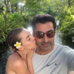 Sinem Kobal Instagram - Mauritius 🌴 sürprizli 💌 #ailealbümü One&Only Le Saint Géran