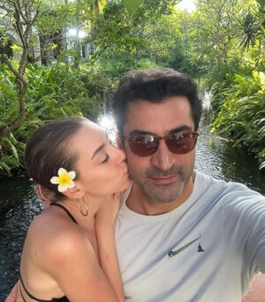 Sinem Kobal Instagram - Mauritius 🌴 sürprizli 💌 #ailealbümü