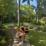 Sinem Kobal Instagram - 🌸🐣🦋