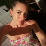 Sinem Kobal Instagram - About the nite 🌴🌙🔥 One&Only Le Saint Géran