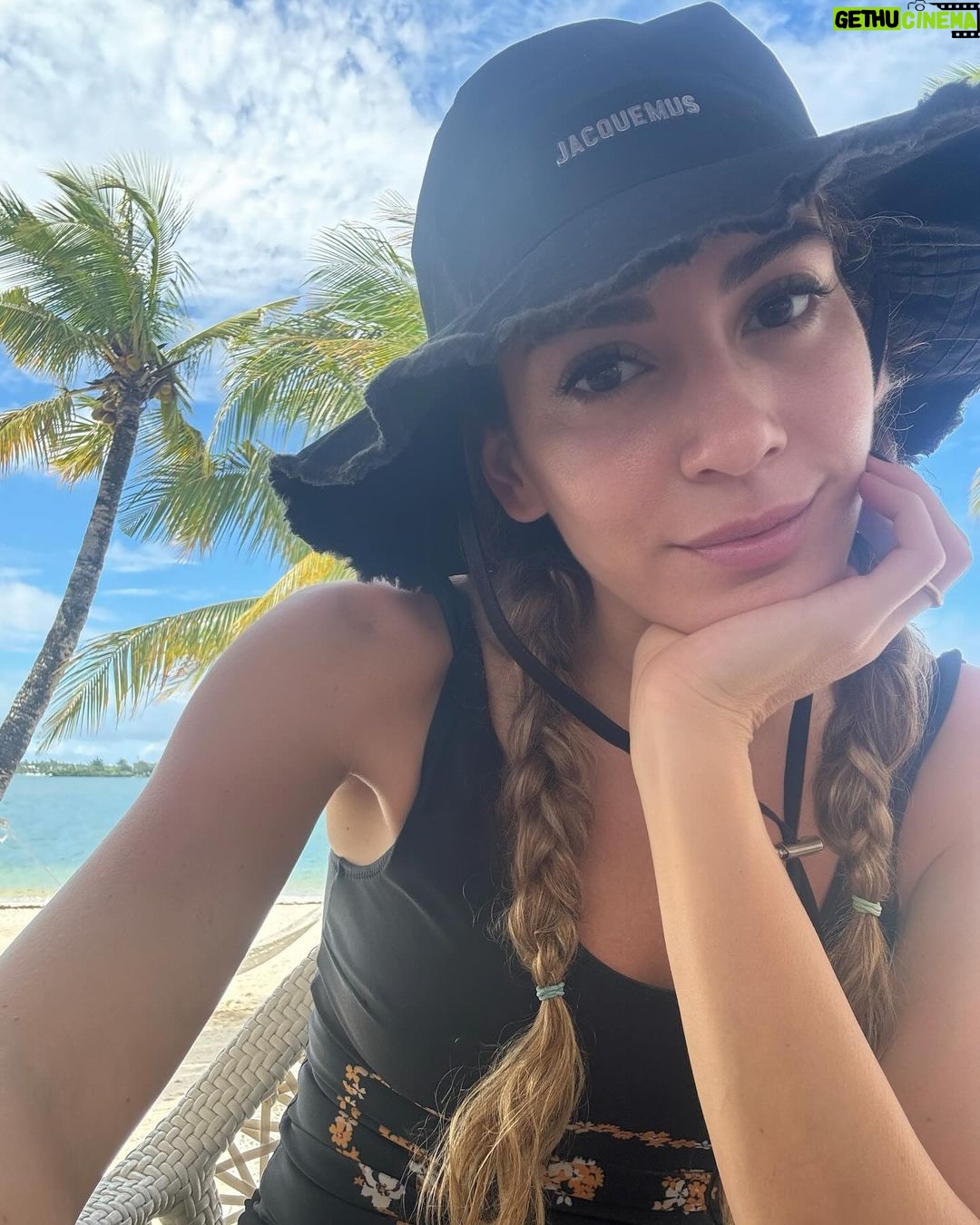 Sinem Kobal Instagram - π΄ππ¦βΊοΈ