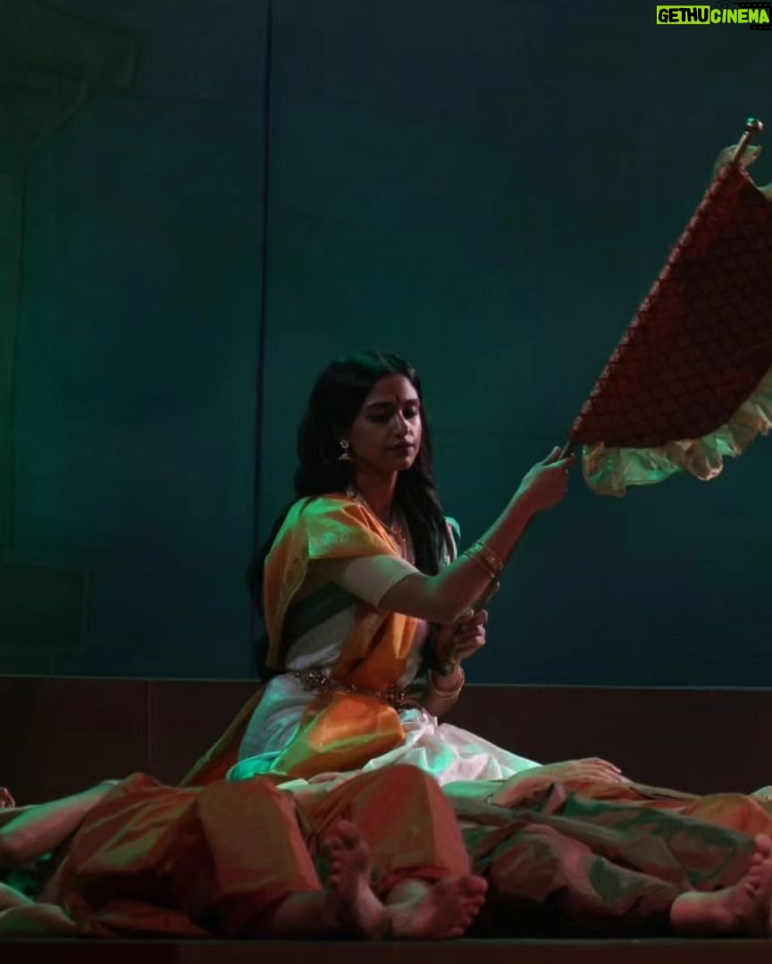 Siri Ravikumar Instagram - Day 1 of Parva, what an experience it was! To have Dr. SL Bhyrappa watch us perform, amazing feeling... Three more shows remaining. Come watch us perform at Chowdiah Memorial hall 20th, 21st and 22nd π